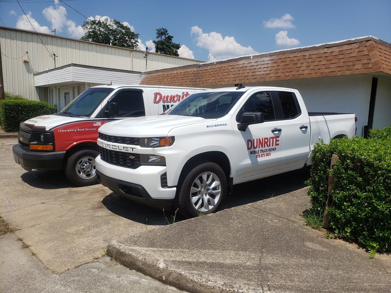 Dunrite service trucks